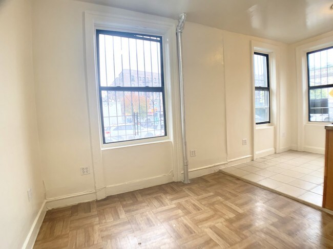 Building Photo - 15 Wadsworth Ave