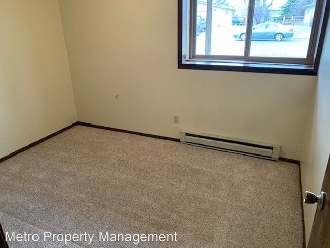 Building Photo - 3 br, 2 bath Apartment - 6950 Winchester