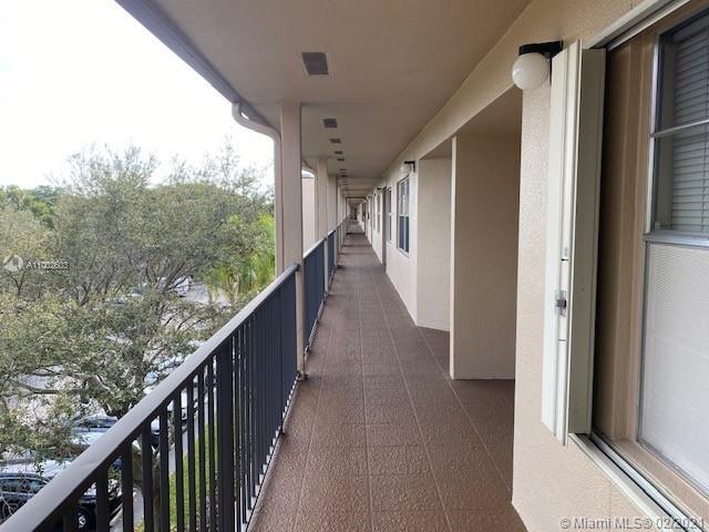 Building Photo - 1110 SW 125th Ave