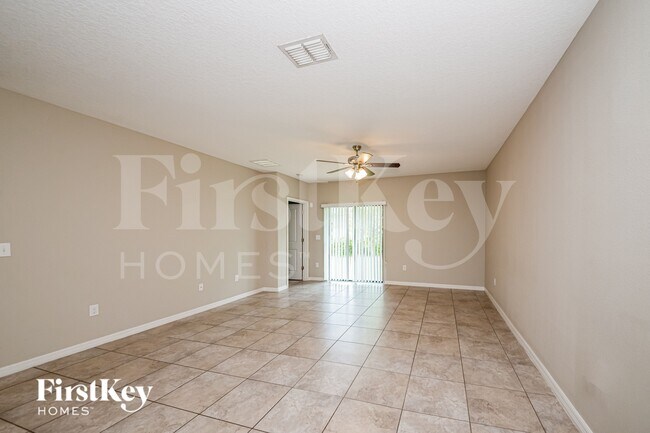 Foto del edificio - 5041 Brickwood Rise Dr