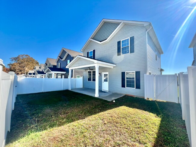 Foto del edificio - 2530 Snow Creek Rd NE