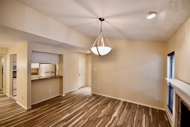 Foto del edificio - 1818 Augusta Dr