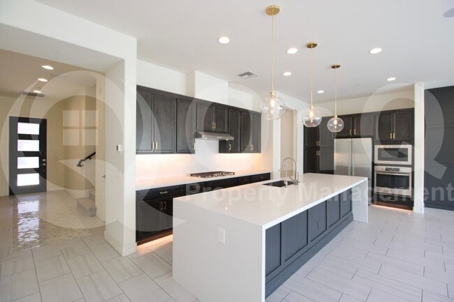 Building Photo - 7330 E Vista Bonita Dr