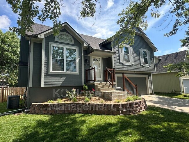Foto del edificio - 18800 W 164th St