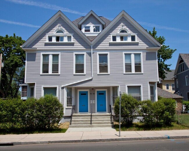 Building Photo - 83 Sachem St