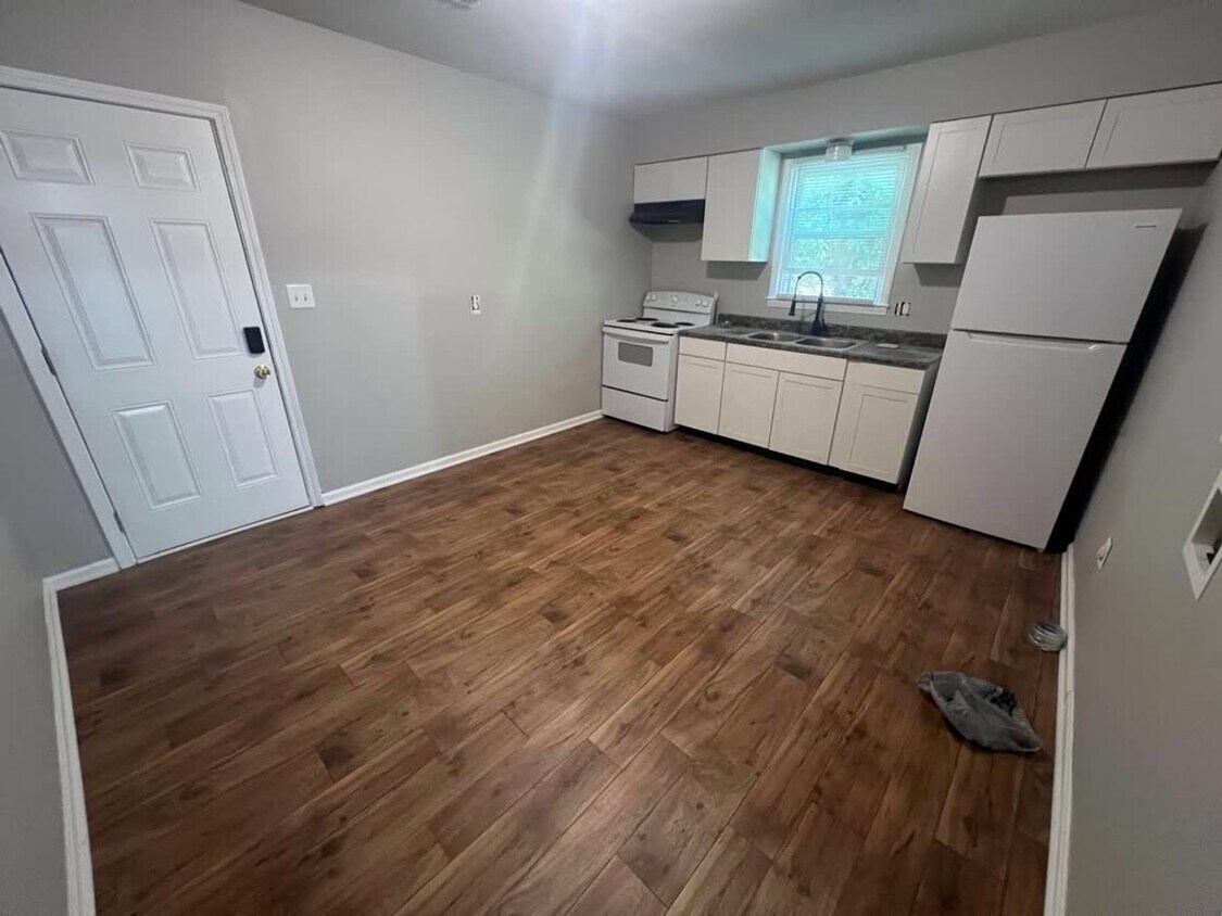 Photo - 451 Chestnut Street-B
