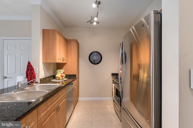 Building Photo - 12954 Centre Park Cir