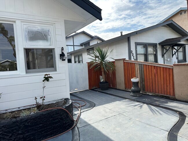 Foto del edificio - 2212 Gramercy Ave