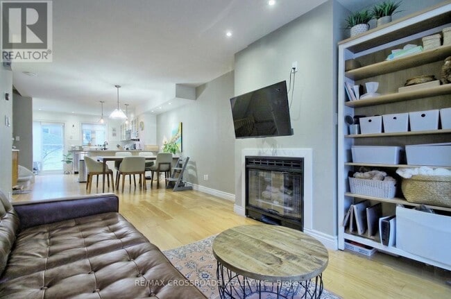 Photo du bâtiment - 20 Brick Ct