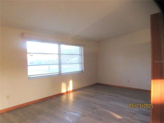 Foto del edificio - 7602 N Blvd