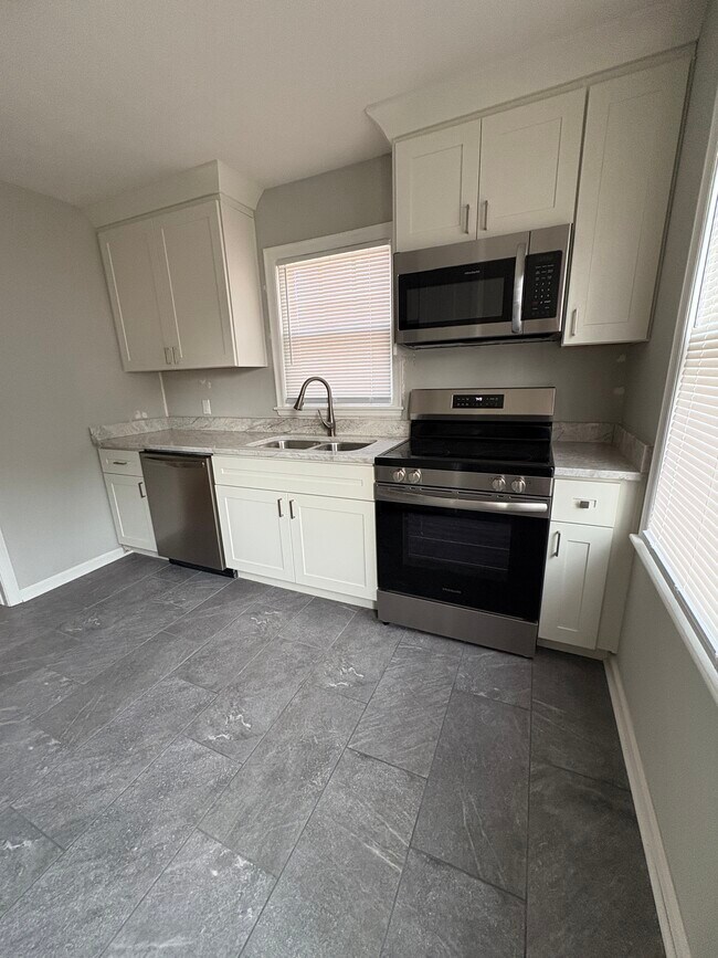 Foto del edificio - 4729 Bancroft Ave