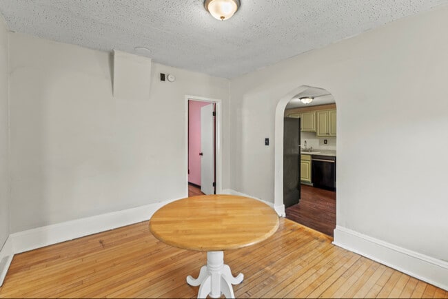 Building Photo - 95 Front Ave