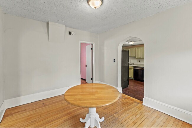 Foto del edificio - 95 Front Ave