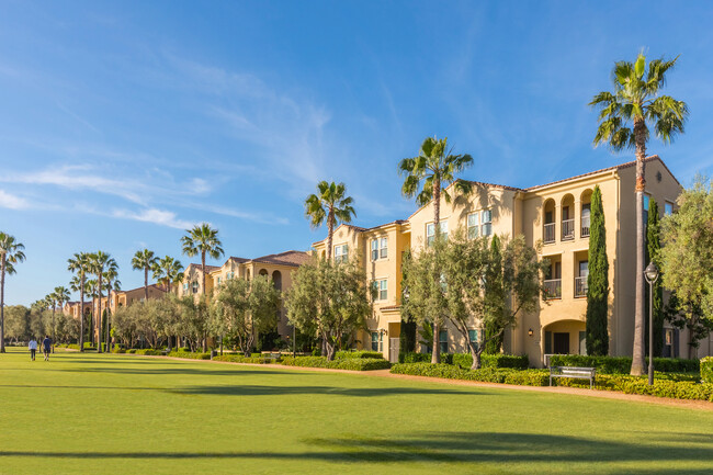 Foto del edificio - Los Olivos at Irvine Spectrum