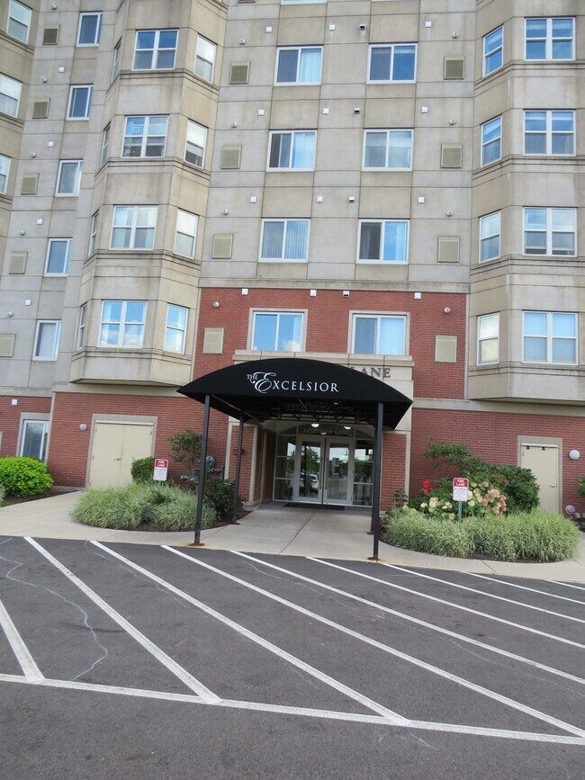 Foto del edificio - 1 Cityview Ln