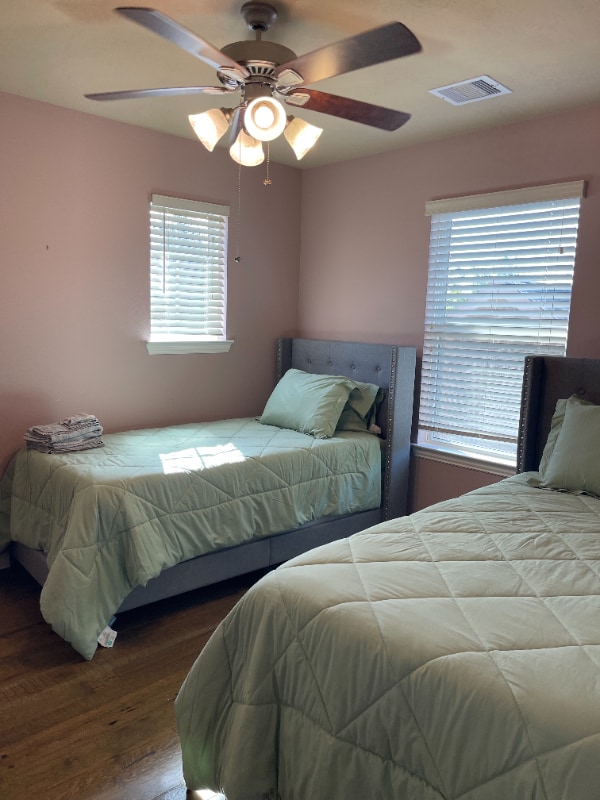 Foto del edificio - 4502 Mallory Creek Dr