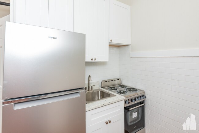 Foto del edificio - 4526 N Sheridan Rd