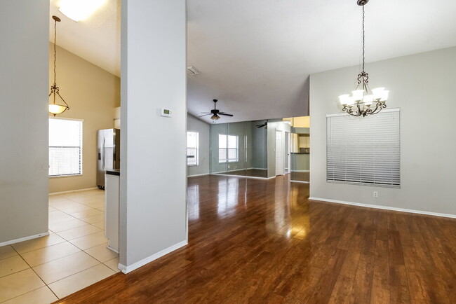 Foto del edificio - 11320 Silverleaf Ct