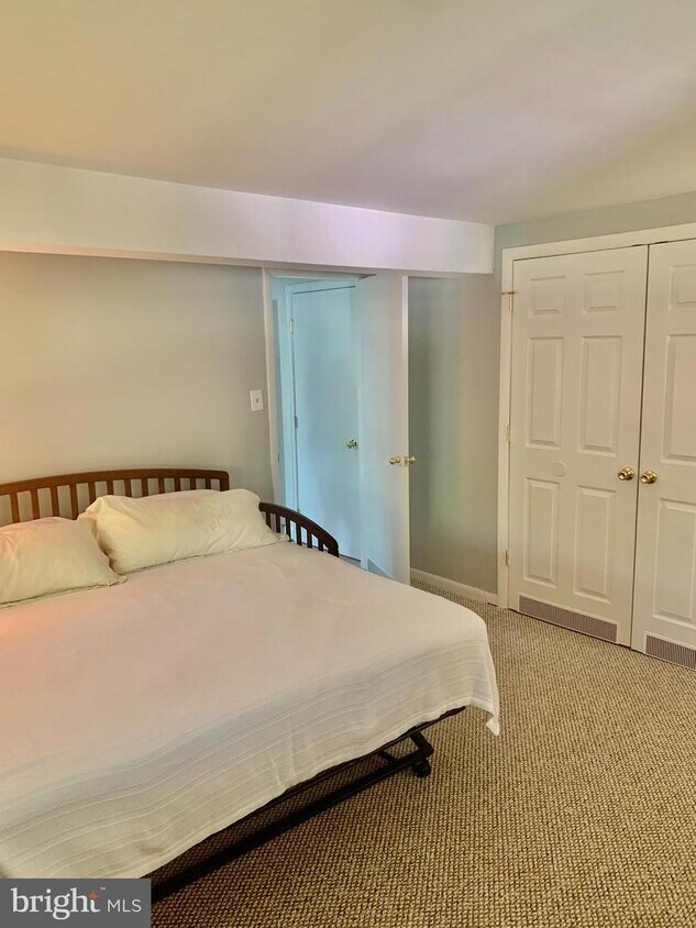 11619 Le Baron Terrace, Silver Spring, MD 20902 Room for Rent in