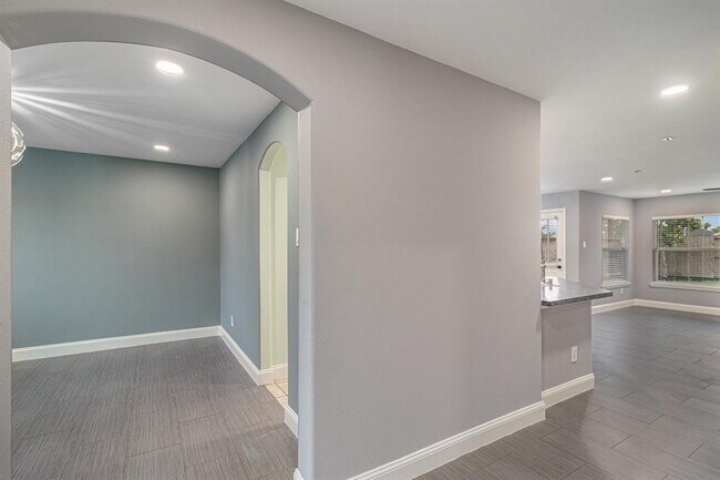 Foto del edificio - 18103 Red Ash Ct