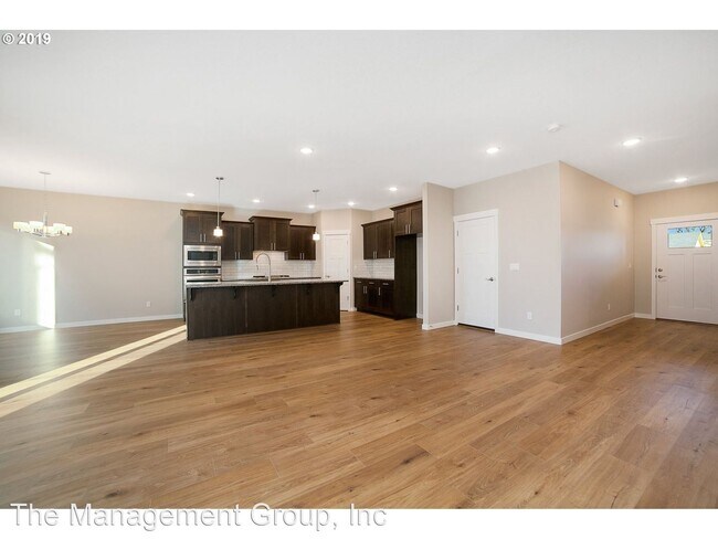 Building Photo - 3 br, 2 bath House - 1728 NE Pecan Lane