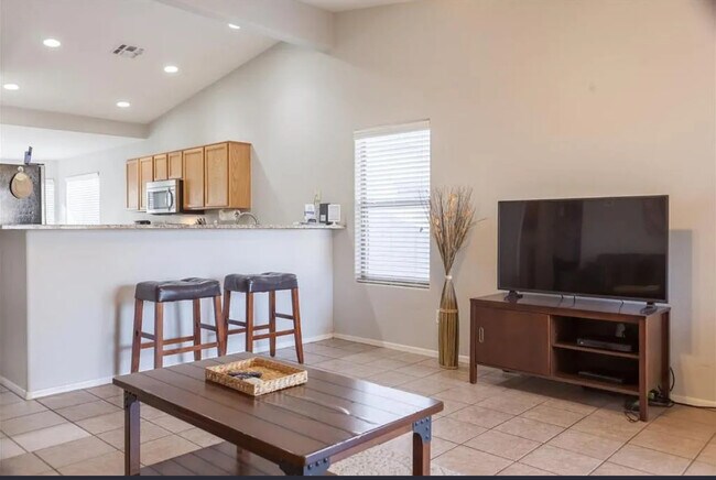 Foto del edificio - 2821 N 107th Dr