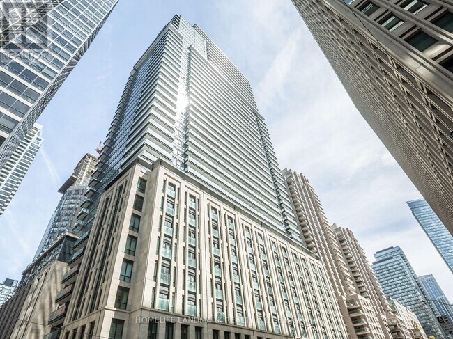 Photo du bâtiment - 955 Bay St.