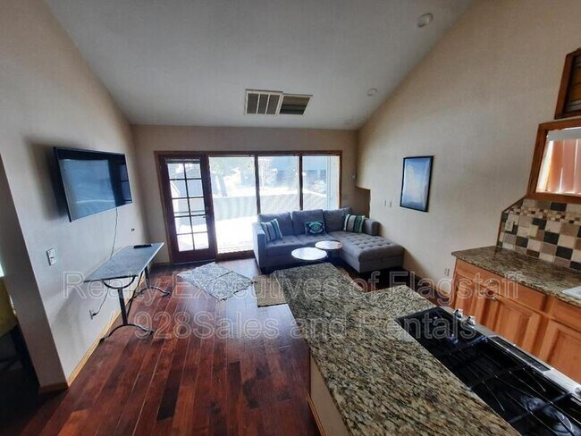 Foto del edificio - 2650 Valley View Dr
