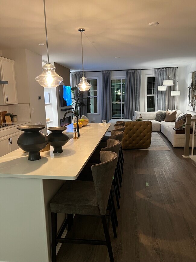 Foto del edificio - 614 Rivanna Hill Rd