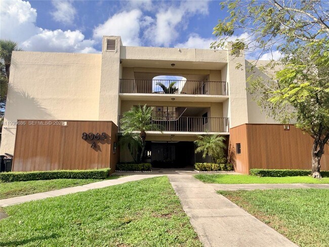 Foto del edificio - 8065 SW 107th Ave