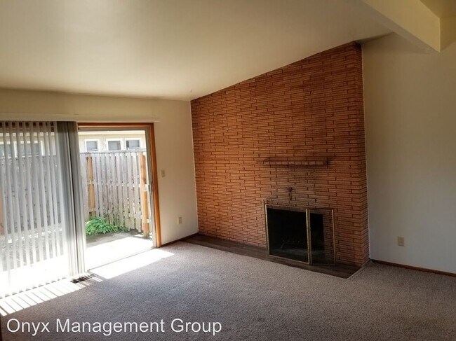 Building Photo - 7403 Tennessee Ln