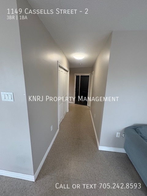 Building Photo - 3 Bedroom Second Floor Apartment