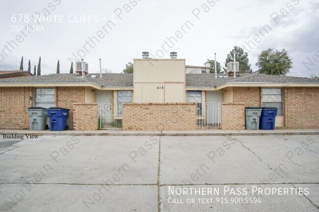 Building Photo - Cozy 2 BDR Apartment Near Resler!