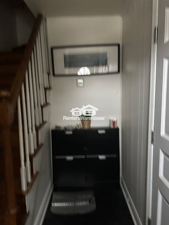 Building Photo - 3219 Taylor Ave