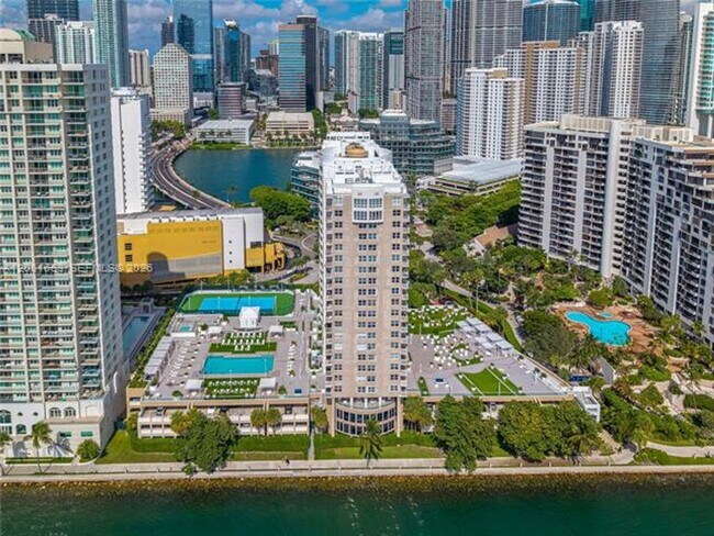 Foto del edificio - 770 Claughton Island Dr