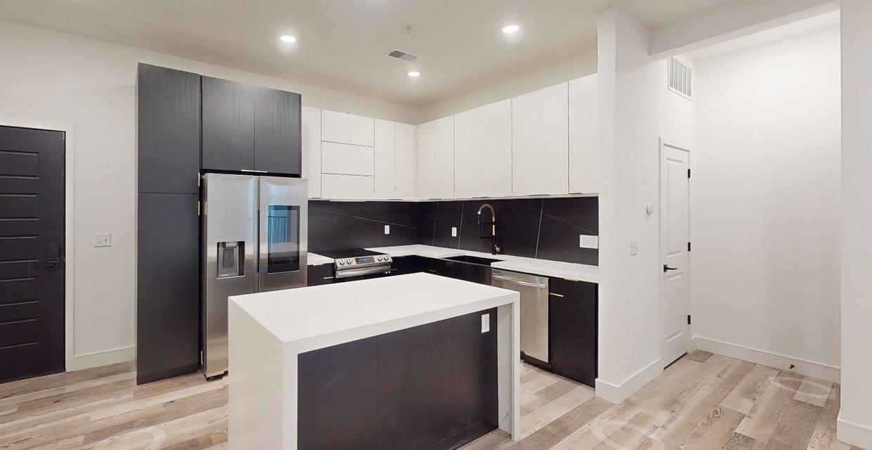 Photo - Mckenzie Apartments