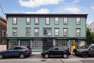 Building Photo - 130 Spring St
