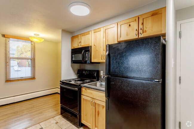 2HAB, 2BA - 754 ft² - The Vista at Washington Park