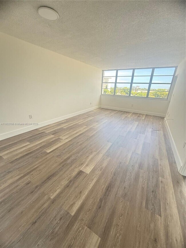 Foto del edificio - 1 bedroom in North Miami Beach FL 33179