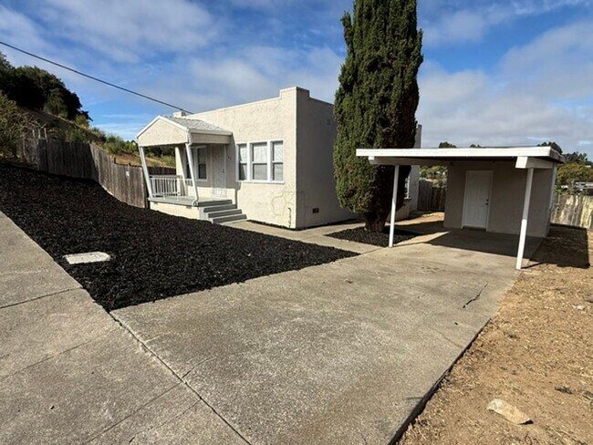 Foto del edificio - 143 Ladera Dr