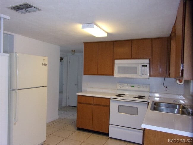 Building Photo - 25 N Barbour St