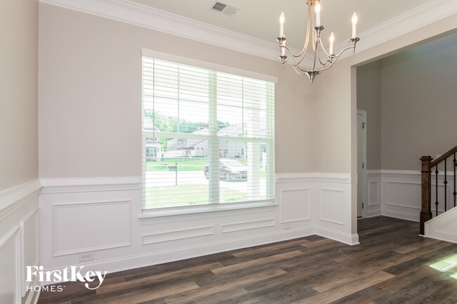 Building Photo - 3611 Alamito Ln