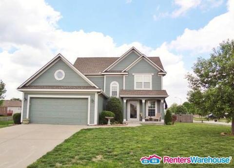 Primary Photo - Northland 3 Bed / 3 Bath Home! Available 8...