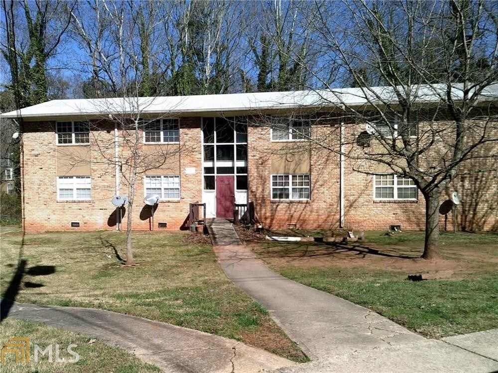 Primary Photo - 1600 Line Cir
