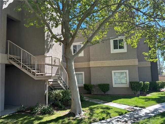 Building Photo - 5250 S Rainbow Blvd