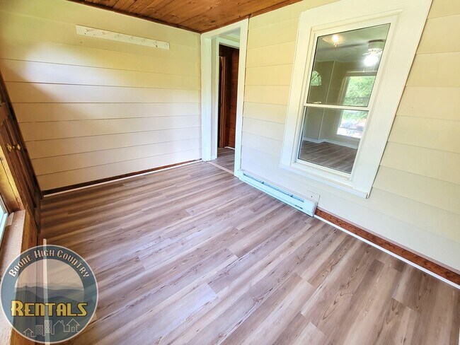 Foto del edificio - 2212 Silverstone-Zionville