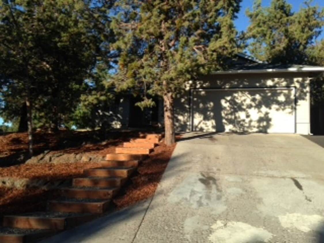 Primary Photo - Single level home close to Mt View High Sc...