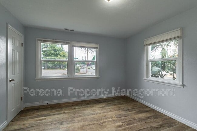 Foto del edificio - 229 Mill St