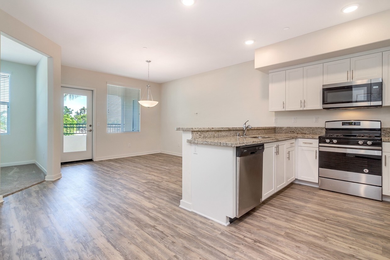 Kitchen and living room - 184 N Prospect St