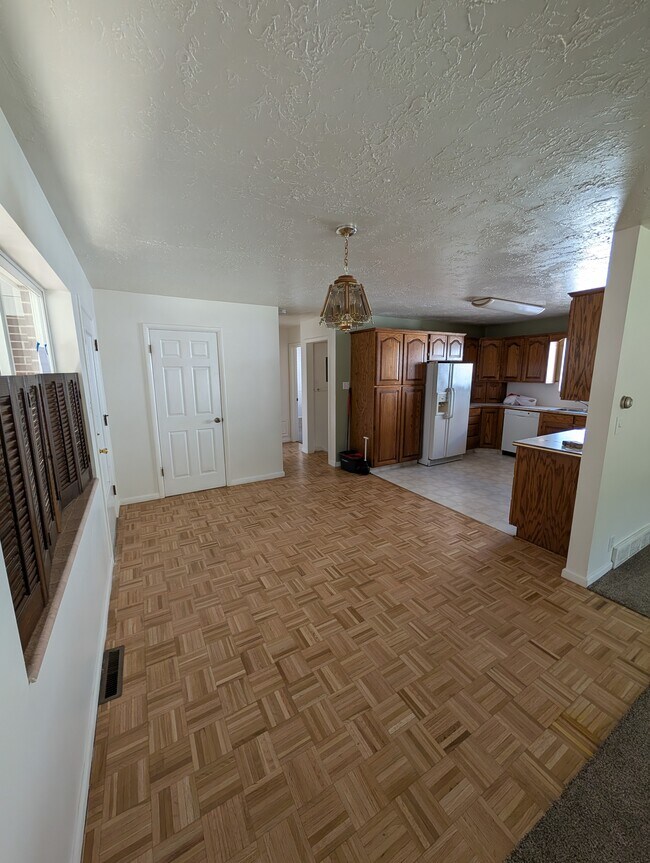 Foto del edificio - 129 N 100 W